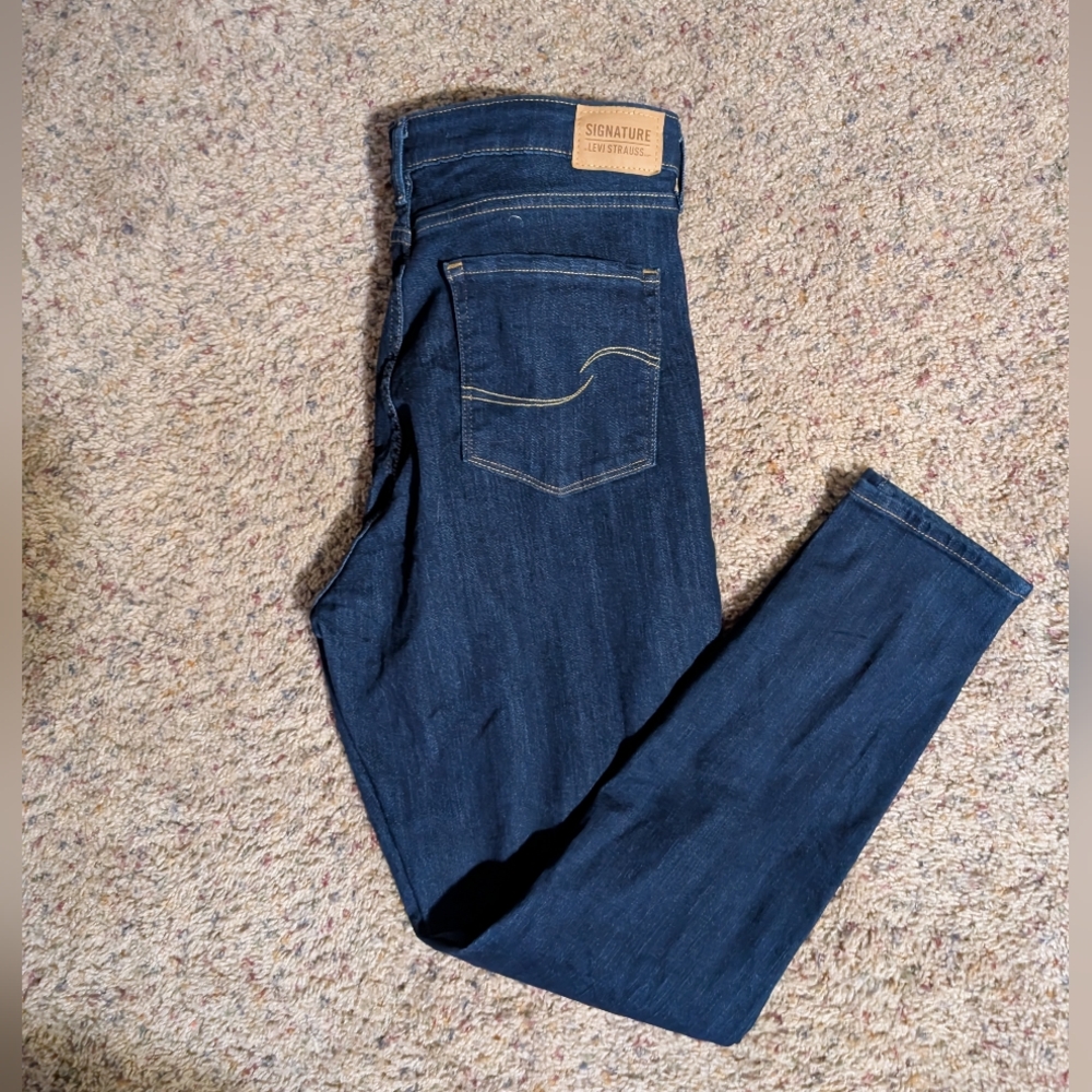 Levi skinny jeans high rise